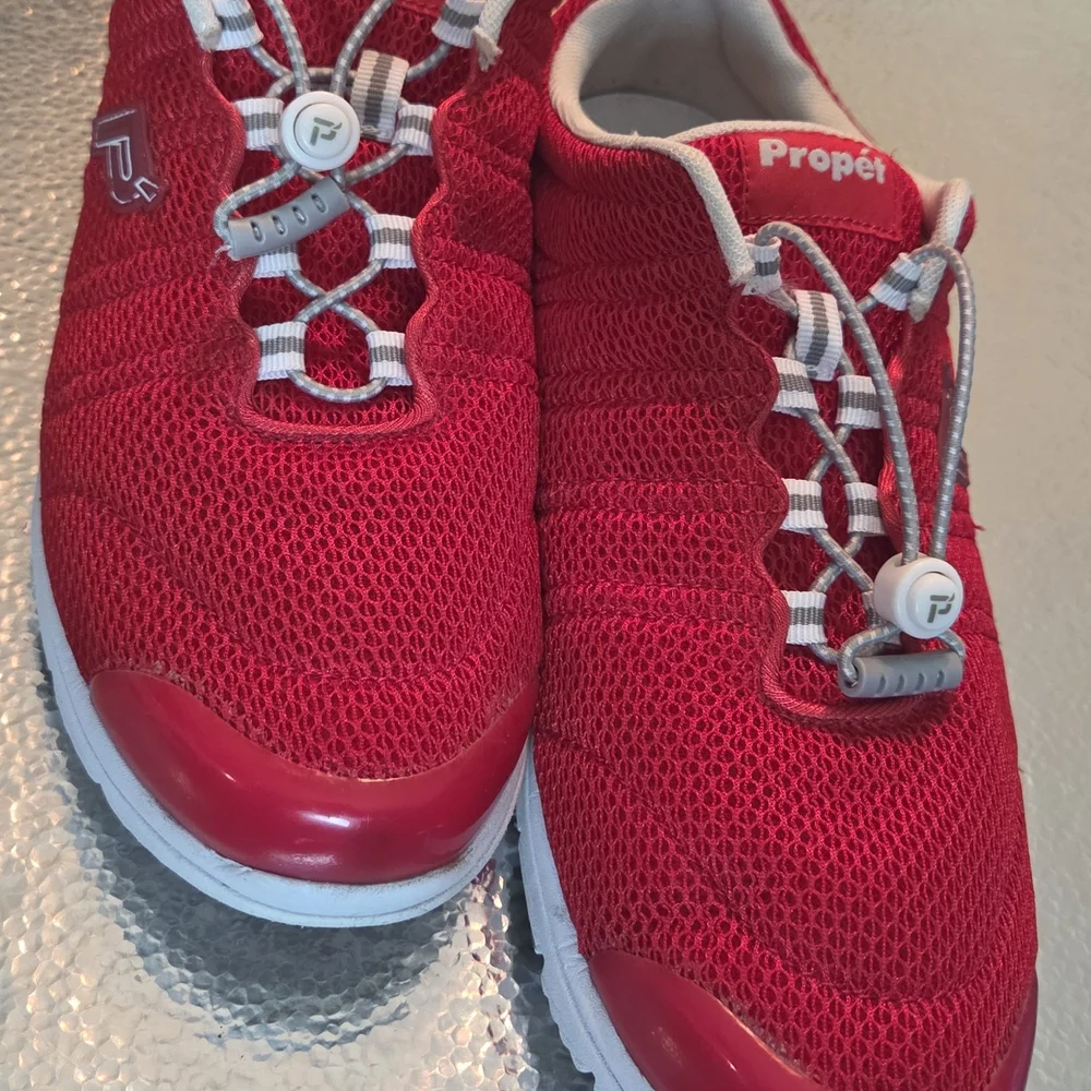 Prope't Travel‎ Walker, Women Sneaker Red , Size 11